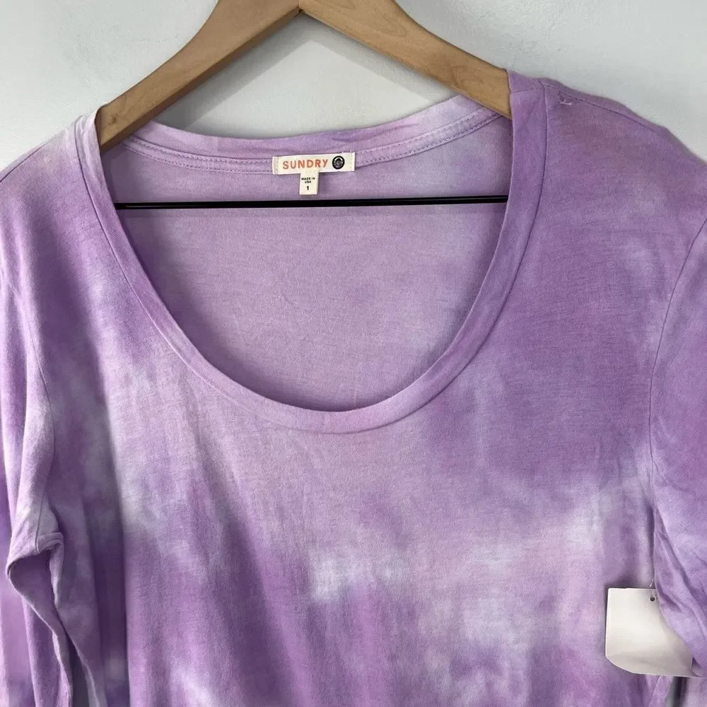 Sundry purple white